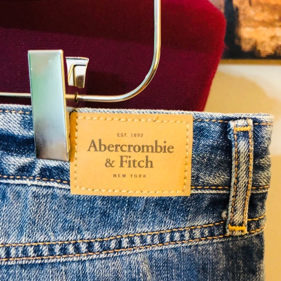 ABERCROMBIE & FITCH EUC Distressed Miniskirt 29 - Picture 3 of 6